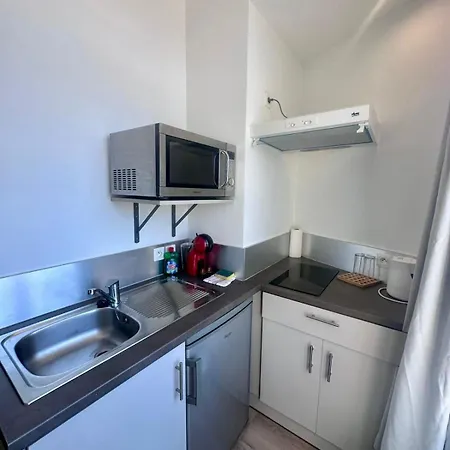 Les Du Pont Joffre Apartment